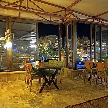 Feel Cappadocia Stone House ホテル 3*